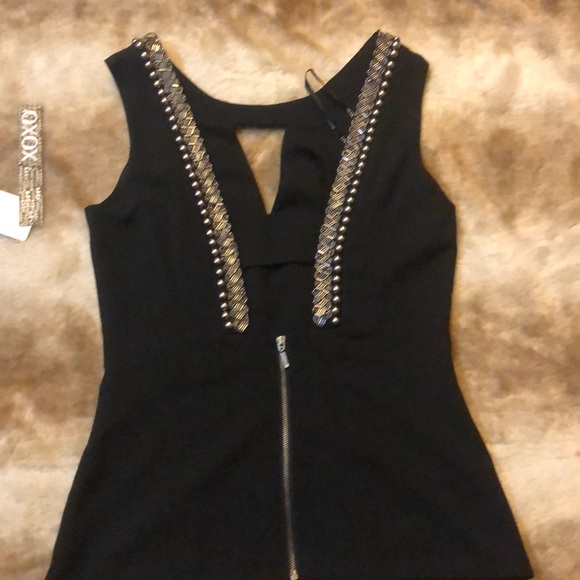 Top - Picture 3 of 5